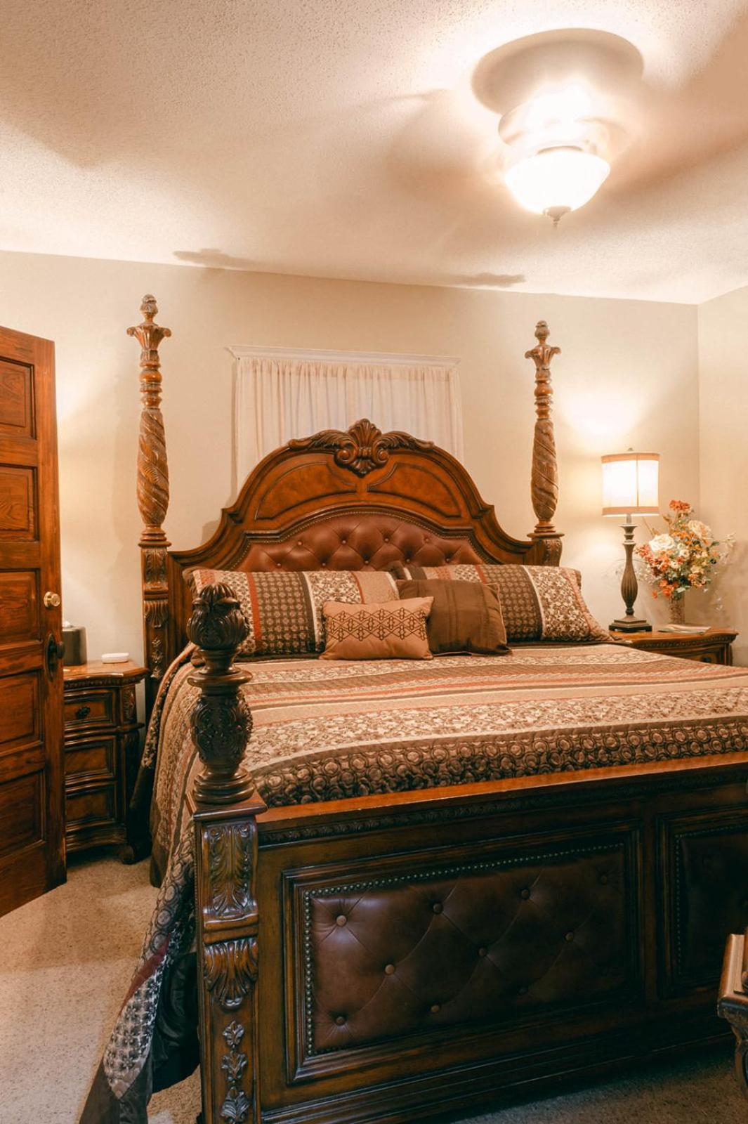 Bed and Breakfast The Wolf Manor Ellinwood Zewnętrze zdjęcie